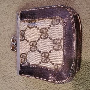 Genuine Gucci vintage change purse. Well used. Purchased in Italy 1985.